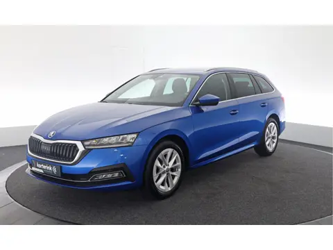 Škoda Octavia Combi 1.0 e-TSI Business Edition | Stoelverwarming