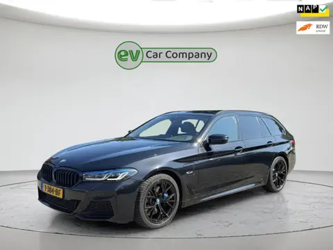 BMW 5-serie Touring 530e Business Edition Plus | M Sport | Laser LED | Trekhaak | Dealer onderhouden