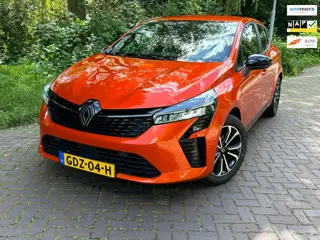Renault Clio Evolution 1.0 90 pk 1 Eig.4000 km Led verl. Apple Carplay 16"lm velgen