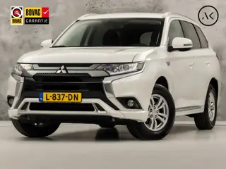 Mitsubishi Outlander 2.4 PHEV Pure Sport 225Pk Automaat (APPLE CARPLAY, GROOT NAVI, CAMERA, TREKHAAK
