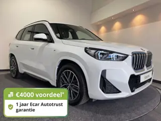 BMW iX1 xDrive30 67 kWh M-Sport | Tot € 4.000 klantvoordeel* | SOH 98,3% | Sportstoelen | Premiumpak