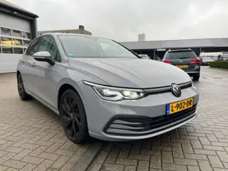 Volkswagen Golf 1.0 eTSI Life Business Automaat