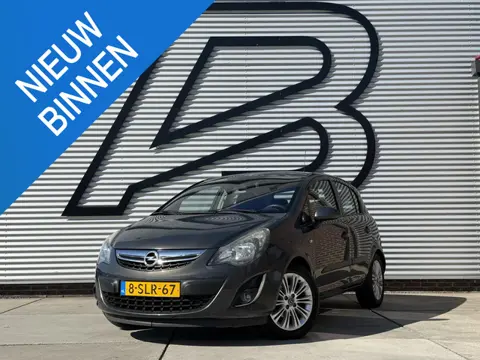 Opel Corsa 1.4-16V Cosmo 1e Eigenaar|Clim|Cruise|Trekhaak|Navi|Lm velgen|N.A.P|APK tot 11-2026