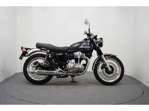 Kawasaki W 800 (bj 2023)