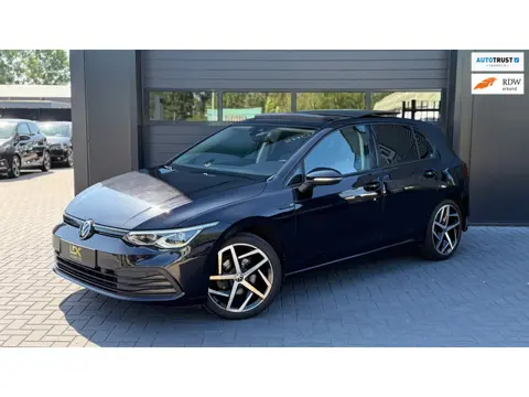 Volkswagen Golf 1.5 TSI Life Business Pano|Camera|IQ|Cruise|Matrix