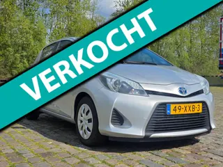 Toyota Yaris 1.5 Full Hybrid Aspiration 2e eigenaar dealer onderhouden navigatie achteruit camera cr