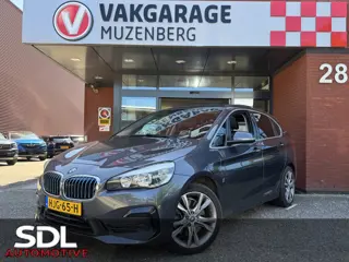BMW 2 Serie Active Tourer 225xe iPerformance Executive // NAVI // CAMERA // HEAD UP DISPLAY // PANO 