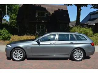 BMW 5-serie Touring 530xd High Exe panoramadak/leer/head-up