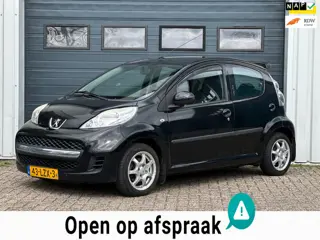 Peugeot 107 1.0-12V Urban Move AIRCO / NAP / NIEUWE APK!