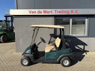 Golfcar CLUBCAR PRESEDENT 2 zitter Golfkar Golfcart 2004 Met Lader