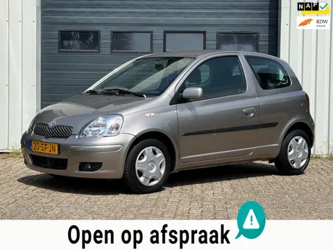 Toyota Yaris 1.3 VVT-i Sol 2e EIG / AUTOMAAT / AIRCO / NAP