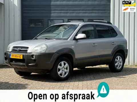Hyundai Tucson 2.0i Dynamic AIRCO / 115.781 KM / NAP