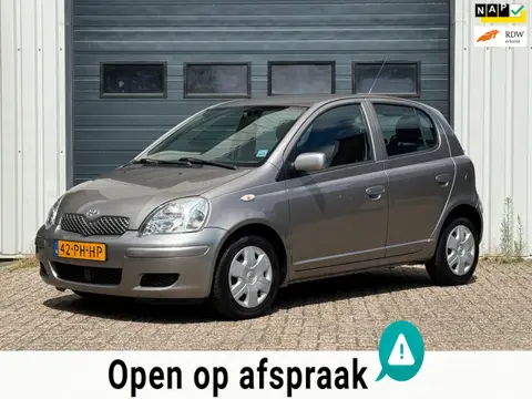 Toyota Yaris 1.3 VVT-i Sol 5-deurs 2e EIG / AUTOMAAT / AIRCO