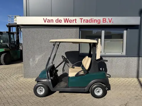 Golfcar CLUBCAR PRESEDENT 2 zitter Golfkar Golfcart 2016 Met Lader