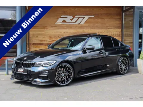 BMW 3-serie 330i M-Performance **E.dak/Laser/M-Sport/BMW Live/Sportleder**