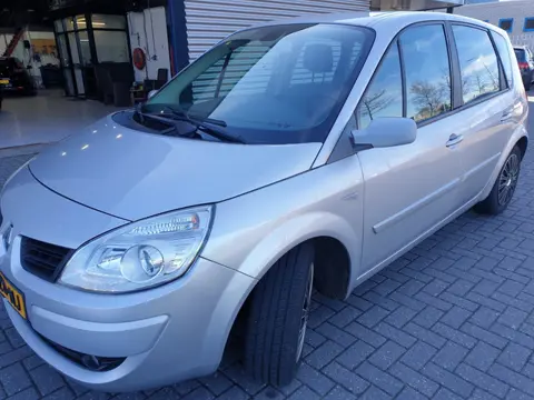 Renault Scénic 2.0-16V Business Line
