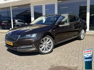 Škoda Superb 1.4 TSI iV PHEV Laurin & Klement | Trekhaak | Standkachel | Stoelventilatie | Pano | Ap