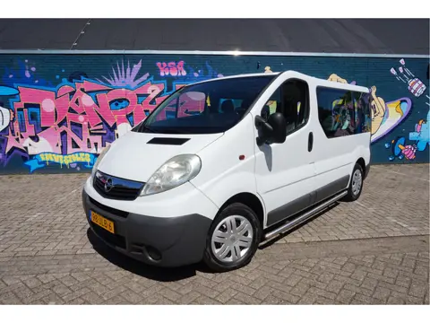 Opel Vivaro Combi 2.0i L1H1 9 persoons (bj 2009)