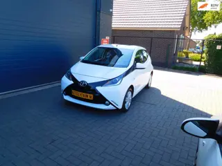 Toyota Aygo 1.0 VVT-i x-sport