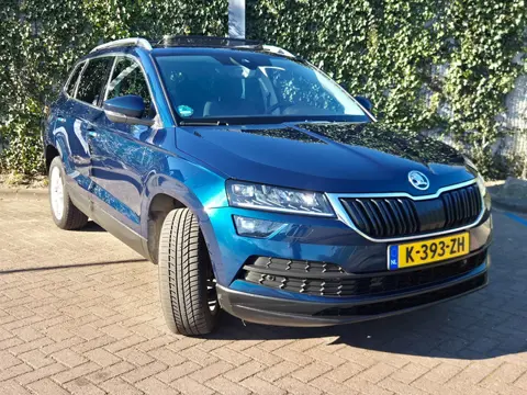 Skoda Karoq 1.5 TSI ACT Business Edition Plus |Pano | Stoelver | Camera