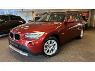 BMW X1 xDrive20i Business X-Drive 4x4 stoelverwarming, afneembare trekhaak