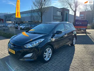 Hyundai I30 Wagon 1.4 - AIRCO - LEDER - PARKEERSENSOR !