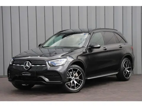Mercedes-Benz GLC 300e AMG 4-Matic | 320PK | Luchtvering | Head-up | Burmester | Keyless-go | Sfeerv