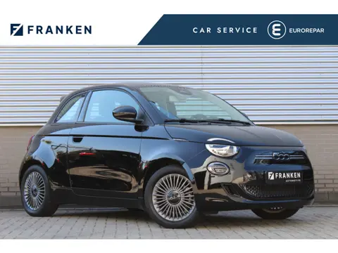 Fiat 500 Icon 42 kWh | Panoramadak | Carplay | Parkeersensoren