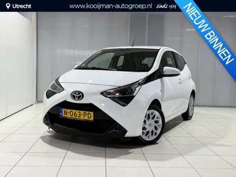 Toyota Aygo 1.0 VVT-i x-play limited | Navigatie systeem | All season banden | Apple carplay/anroid 