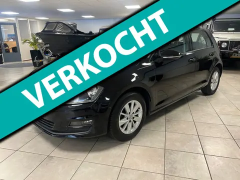 Volkswagen Golf 1.2 TSI Highline Climate controle, Navigatie.