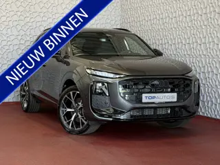 Audi Q3 1.5 e-hybrid |S edition | 272pk | Leer | Pano | Trekhaak | Stoel/Stuur verw | Matrix Led | 2