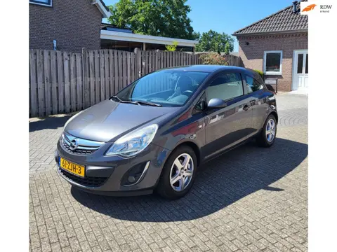 Opel Corsa 1.2-16V, CruisC, Airco, APK 07/27!