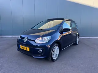 Volkswagen up! 1.0 high up! BlueM. PANORAMADAK | AIRCO | NAP !