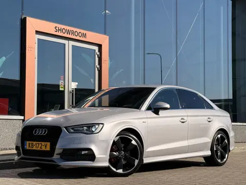 Audi A3 Limousine 1.4 TFSI Ambition Pro Line S | S-Line | Bluetooth | Stoelverwarming | Leder/Alcant