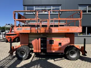 JLG 4394 RT Schaarhoogwerker / Scissor Lift / Arbeitsbuhne 15mtr werkhoogte 4x4 Deutz Diesel