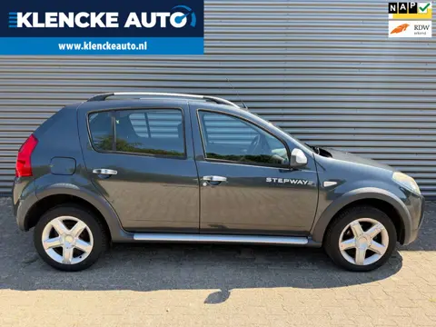 Dacia Sandero 1.6 Stepway Airconditioning Trekhaak Elektrische ramen Stuurbekrachtiging NW APK