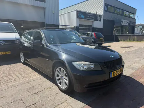 BMW 3-serie Touring 318i