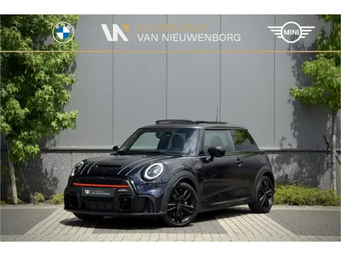 MINI 3-deurs 2.0 Cooper S John Cooper Works | Panoramadak | Harman Kardon | Keyless | Achteruitrijca