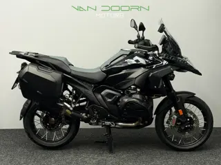 BMW R 1300 GS | Triple Black | BTW | Remus | Koffers | Full option | 2026
