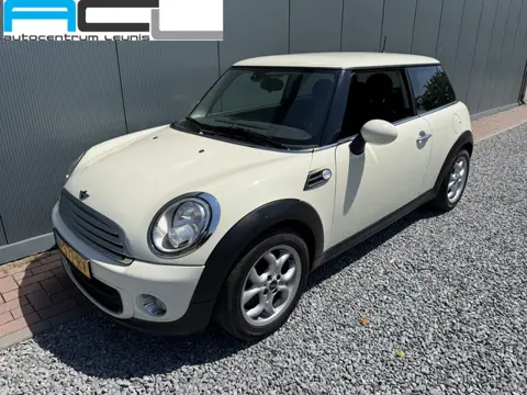 MINI 3-deurs 1.6 One Chili pakket 3-drs (bj 2010)