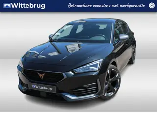 CUPRA Leon 1.4 e-Hybrid 204pk Performance DSG Automaat / Navigatie / Kuipstoelen / Verwarmbaar stuur