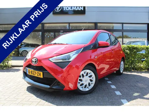 Toyota Aygo 1.0 VVT-i x-play | Rijklaar | Apple/Android | Camera | DAB | Airco | Dealer onderhouden 