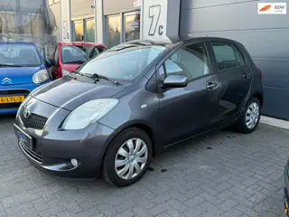 Toyota Yaris 1.3 AIRCO | ELEKTR PAKKET | CAMERA | NIEUWE APK |