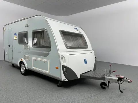 Knaus Südwind 420 QD NIEUWE MOVER, Luifel Fietsendrager