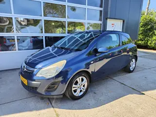 Opel Corsa 1.2-16V Edition airco