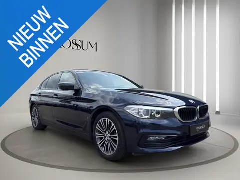 BMW 5-serie 530 e iPerformance | Leder | Sportstoelen | Sfeer | Camera | Parksenors V+A | 18" |