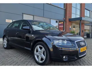 Audi A3 Sportback 2.0 FSI Attraction AIRCO 2 X SLEUTELS