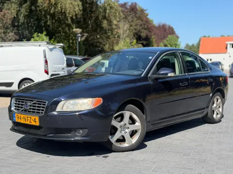 Volvo S80 2.4 D5 Momentum/Automaat/Airco/Leer/PDC/LMV/