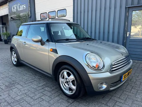 Mini 3-Deurs 1.6 Cooper Chili 2008 Panoramadak APK