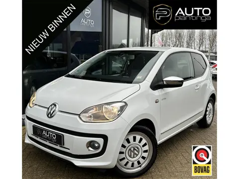Volkswagen Up! 1.0 high up! | LUXE STOELEN | Airco | Navigatie | Parkeersensoren | Cruise Control | 
